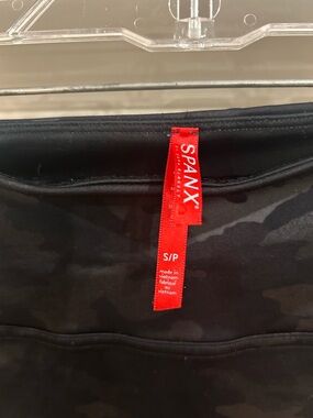 SPANX Black Camo Leggings with Red Brand Tag
